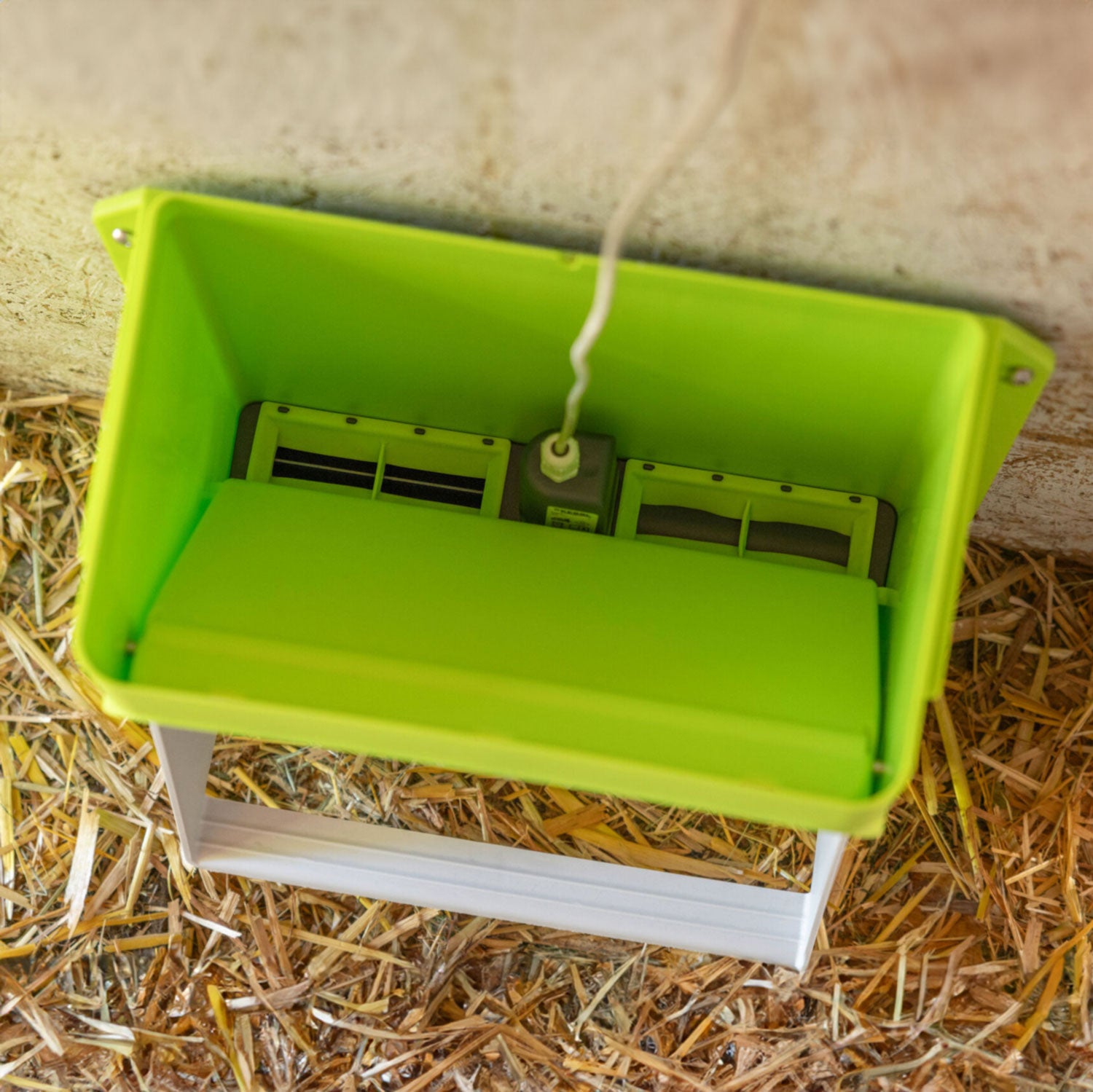 SmartCoop Futterdosierer mit Füllstandsensor