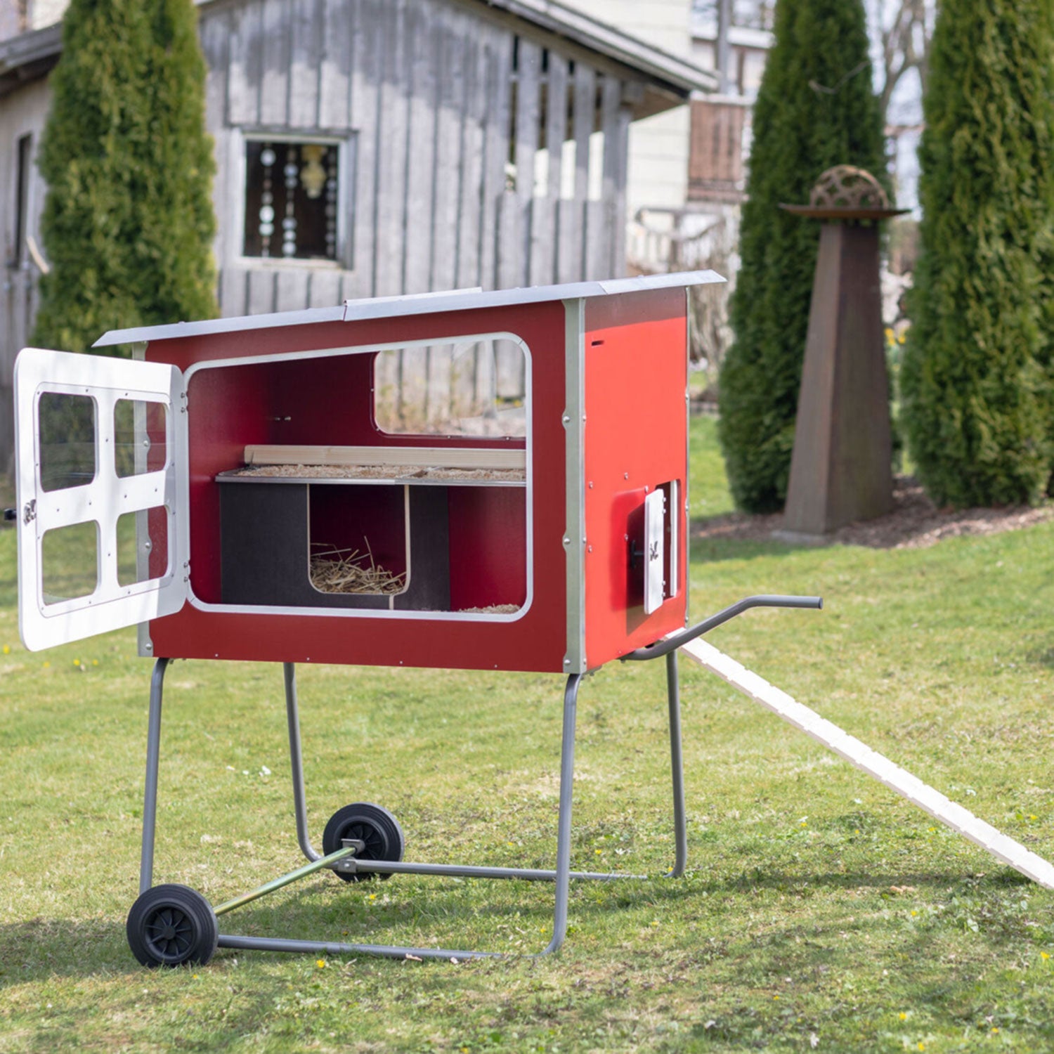 Mobile Coop Hühnerstall aus Holz - mit integriertem Legenest