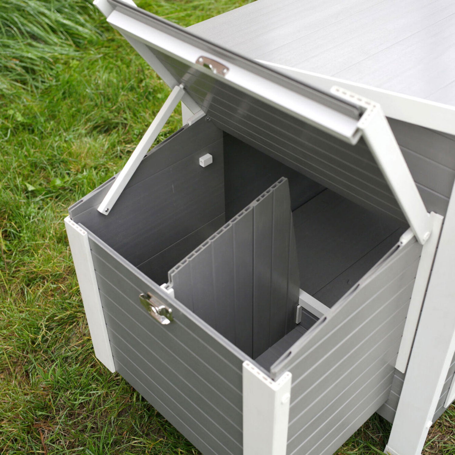 Hühnerstall Barney aus ECO-Kunststoff mit aufklappbarem Dach